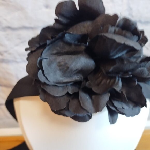 ZARA Flower Neck Bow - Picture 8 of 9